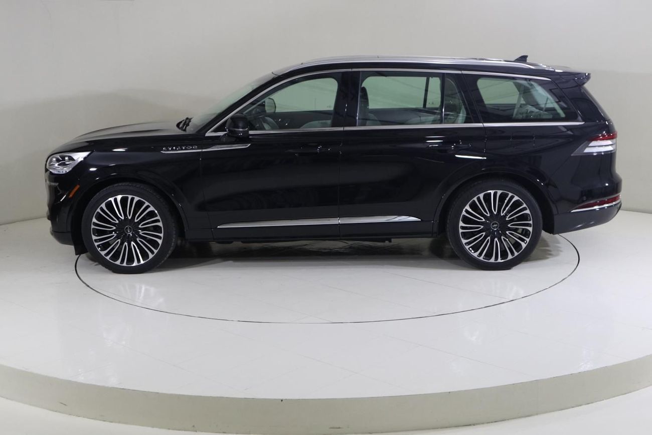 Lincoln Aviator Presidential 3.0L AVI923 / FREE Insurance + Registration / AL TAYER MOTORS / AL QOUZ SHOWROOM