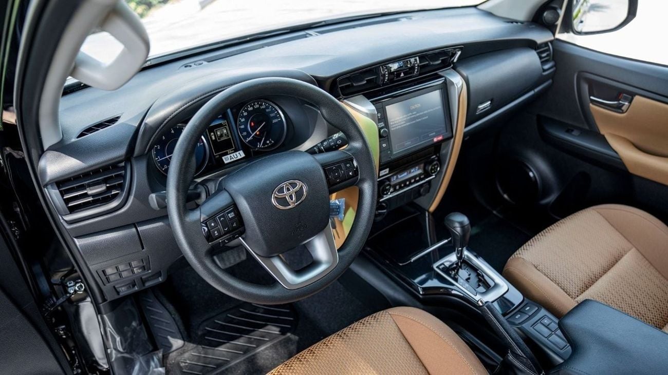 تويوتا فورتونر Toyota Fortuner 2.7L Petrol 4x4 MY2024