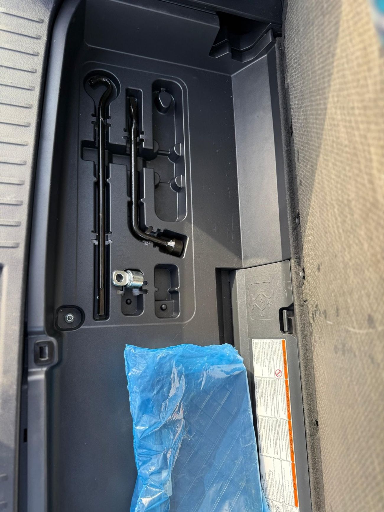 Toyota Highlander AWD Hybrid leather seats Full Option