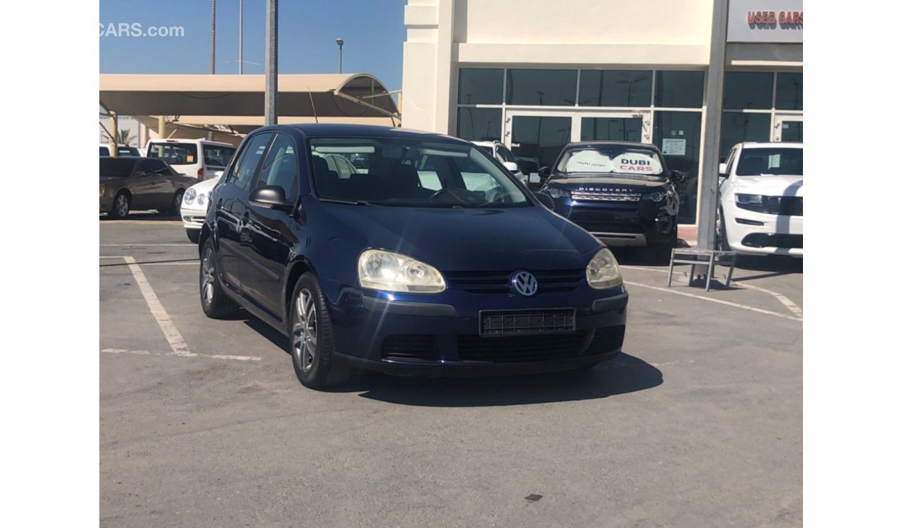 Volkswagen Golf Golf model 2009 GCC car prefect condition  one owner 1.6