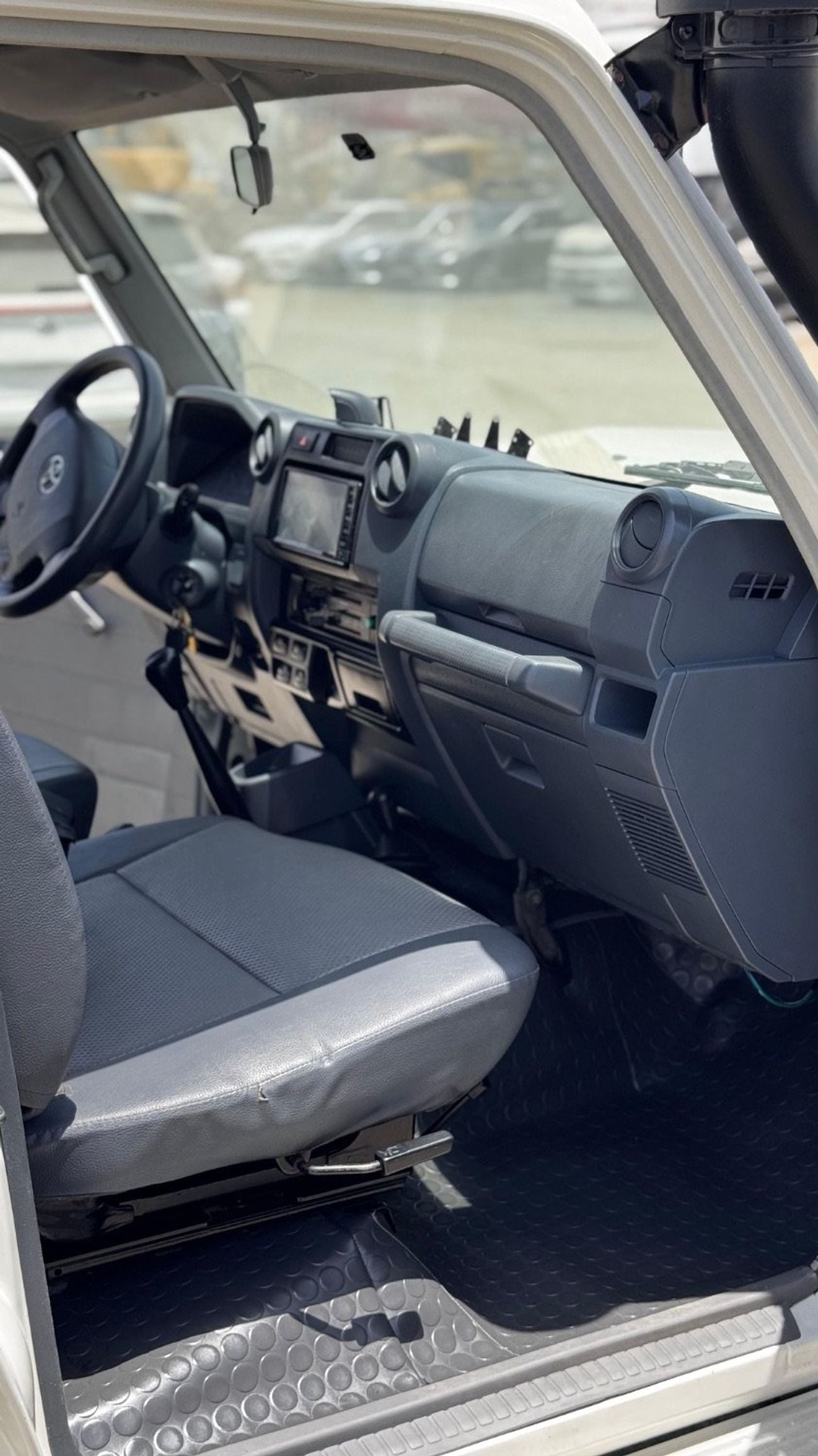 Toyota Land Cruiser Pick Up
