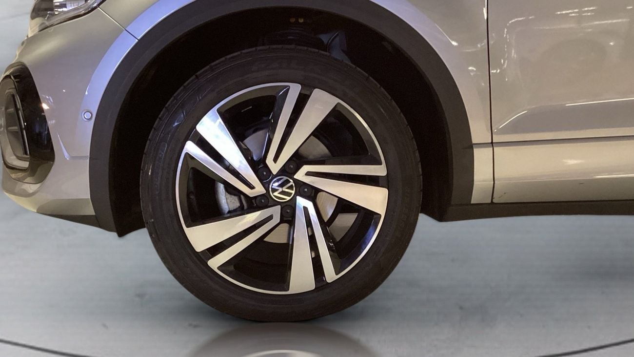 Volkswagen T-ROC R-LINE | Guaranteed Warranty | 0 Down Payment