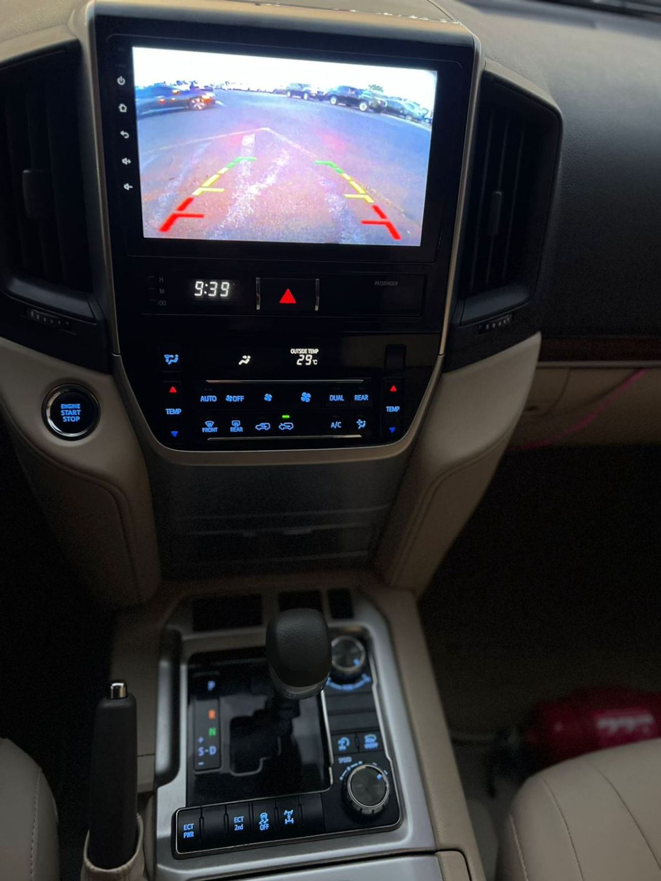 تويوتا لاند كروزر 2018 Toyota Land Cruiser EXR – GCC Specs – Single Owner – No Accident.