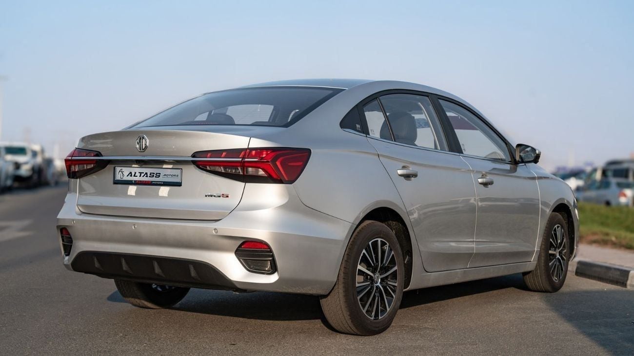 أم جي 5 2026 | MG5 1.5L AT DEL 2WD [ EXPORT ONLY ]
