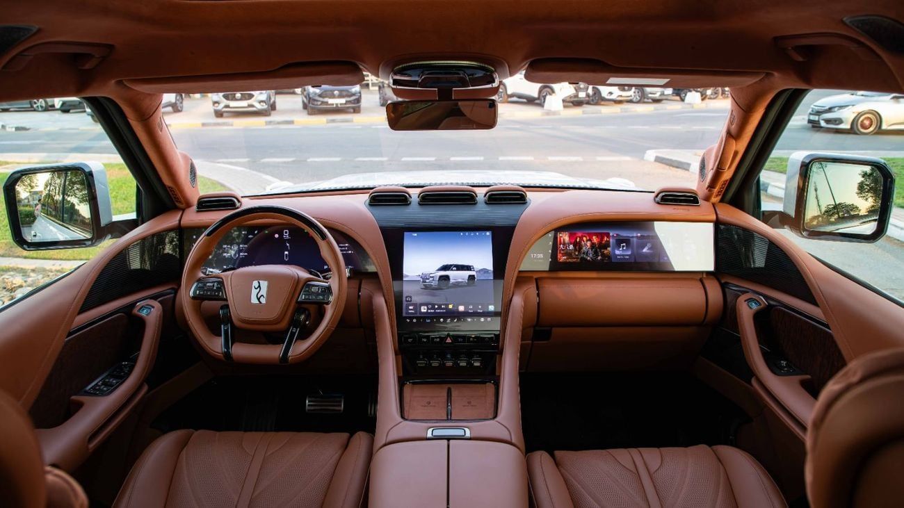 Yangwang U8 DM-i PREMIUM EDITION | 22" Alloy with Float Mode | 2025 | For Local Registration +10%