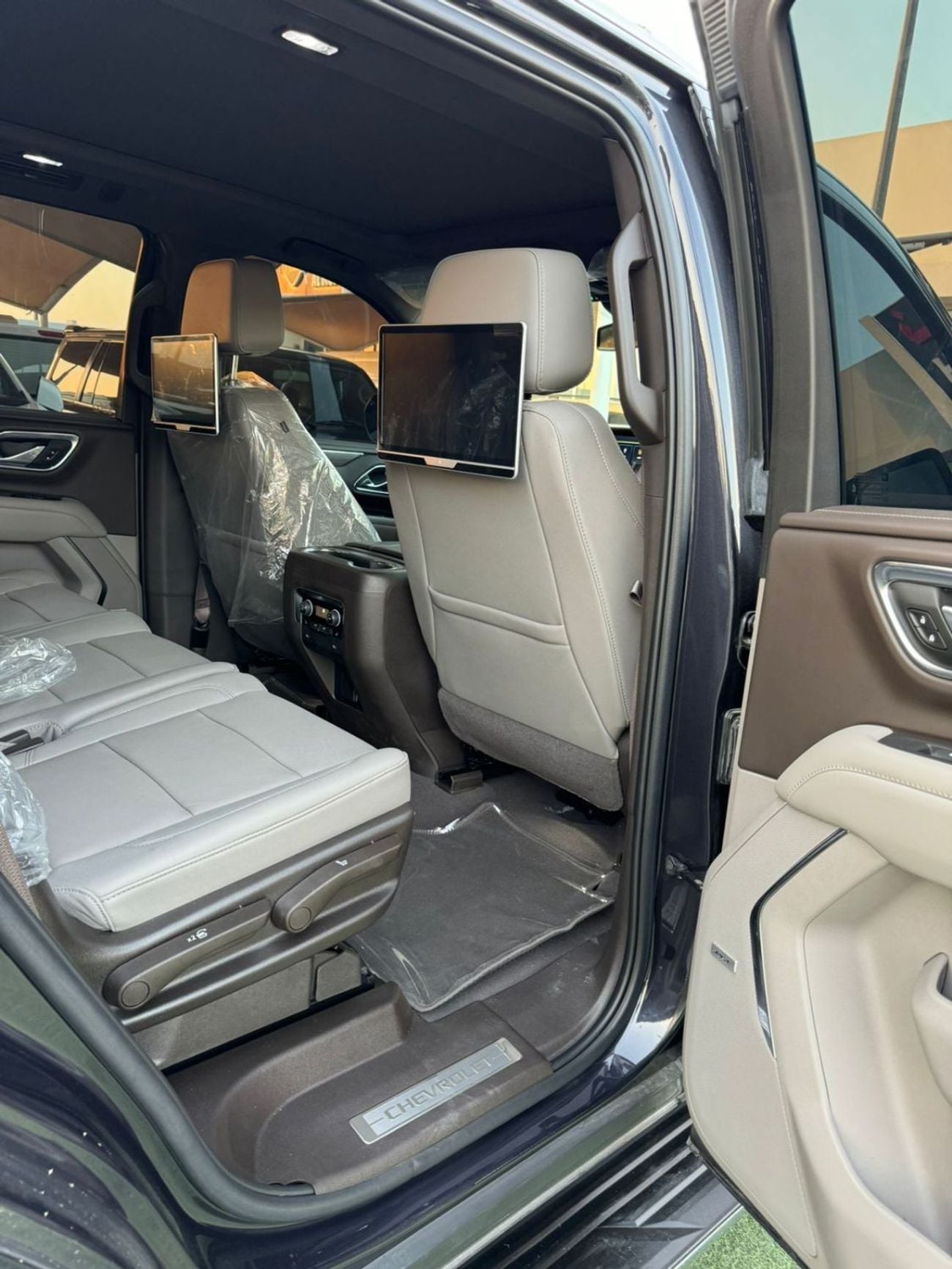 Chevrolet Tahoe CHEVROLET TAHOE LT GCC 2023 ORIGINAL PAINT UNDER WARRANTY PERFECT CONDITION