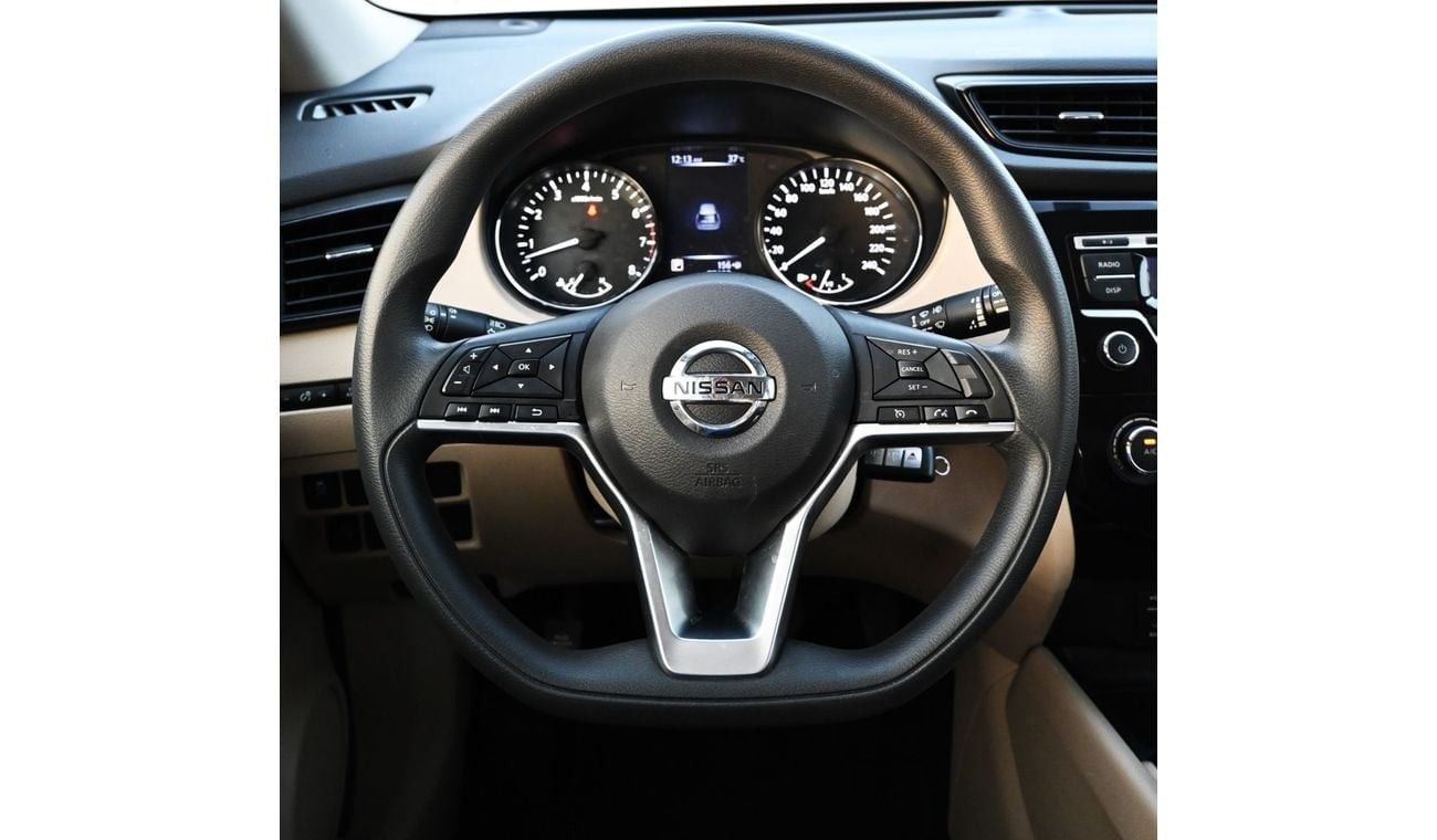 Nissan XTrail Nissan X-Trail 2018 GCC in excellent condition, inside and out