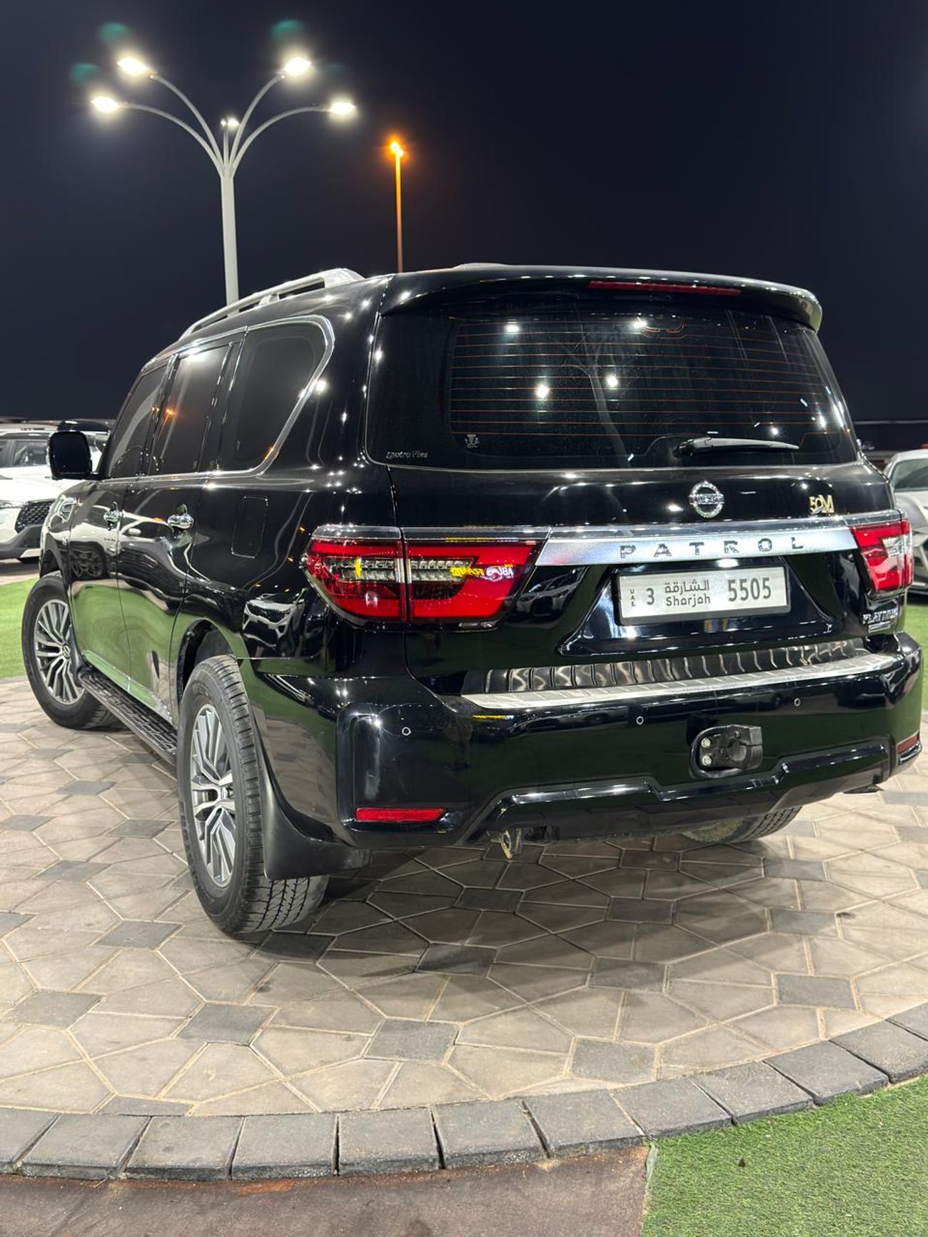 نيسان باترول LE Platinum 5.6L