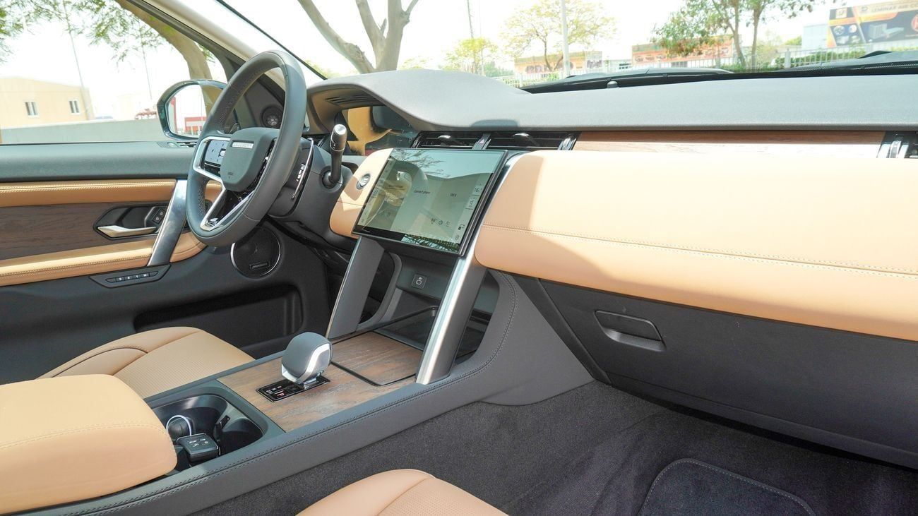 لاند روفر دسكفري سبورت SE P250 DYNAMIC 2025!! FIVE YEARS WARRANTY!! THREE YEARS SERVICE CONTRACT