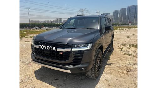 Toyota Land Cruiser GR-S