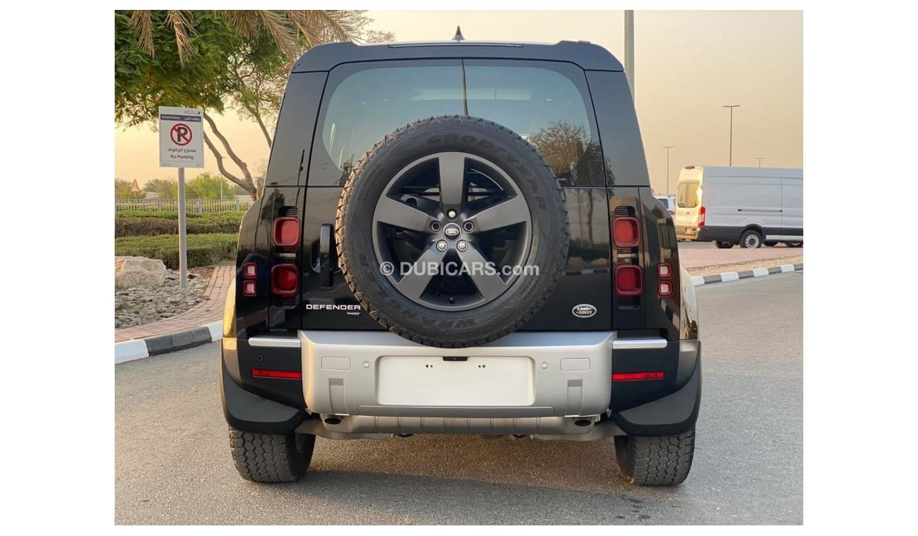 Land Rover Defender BLACK TAN GCC SPEC UNDER WARRANTY AND SERVICE