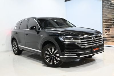Volkswagen Touareg Atmosphere 2023 Volkswagen Touareg Atmosphere, 8/2028 Ali and Sons Warranty, Ali and Sons Service History, GCC