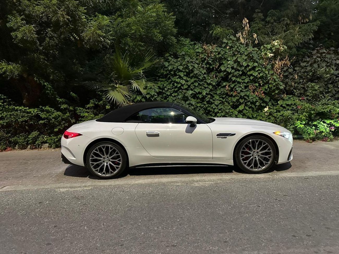 مرسيدس بنز SL 55 AMG Roadster 4Matic+