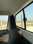 تويوتا هيلوكس GL 2.4L Single Cab Utility