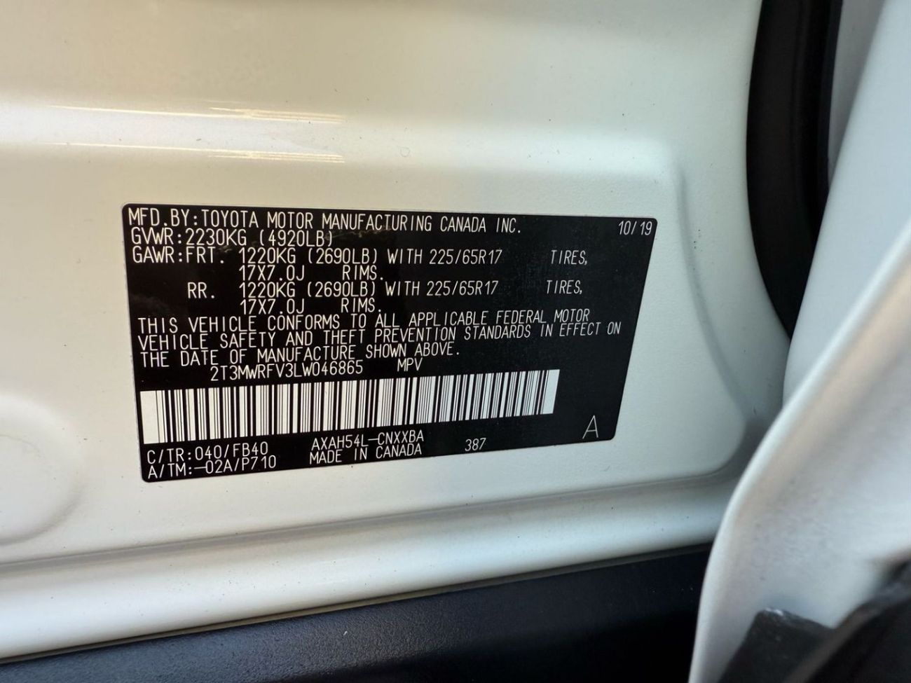 Toyota RAV4 LE 2.5L (219 HP) TOYOTA RAV4 LE HYBRID | 2.5L | PREMIUM