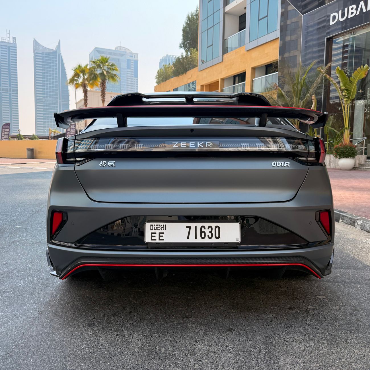 Zeekr 001 FR SPORT 4 MOTORS AWD 1300 H/P