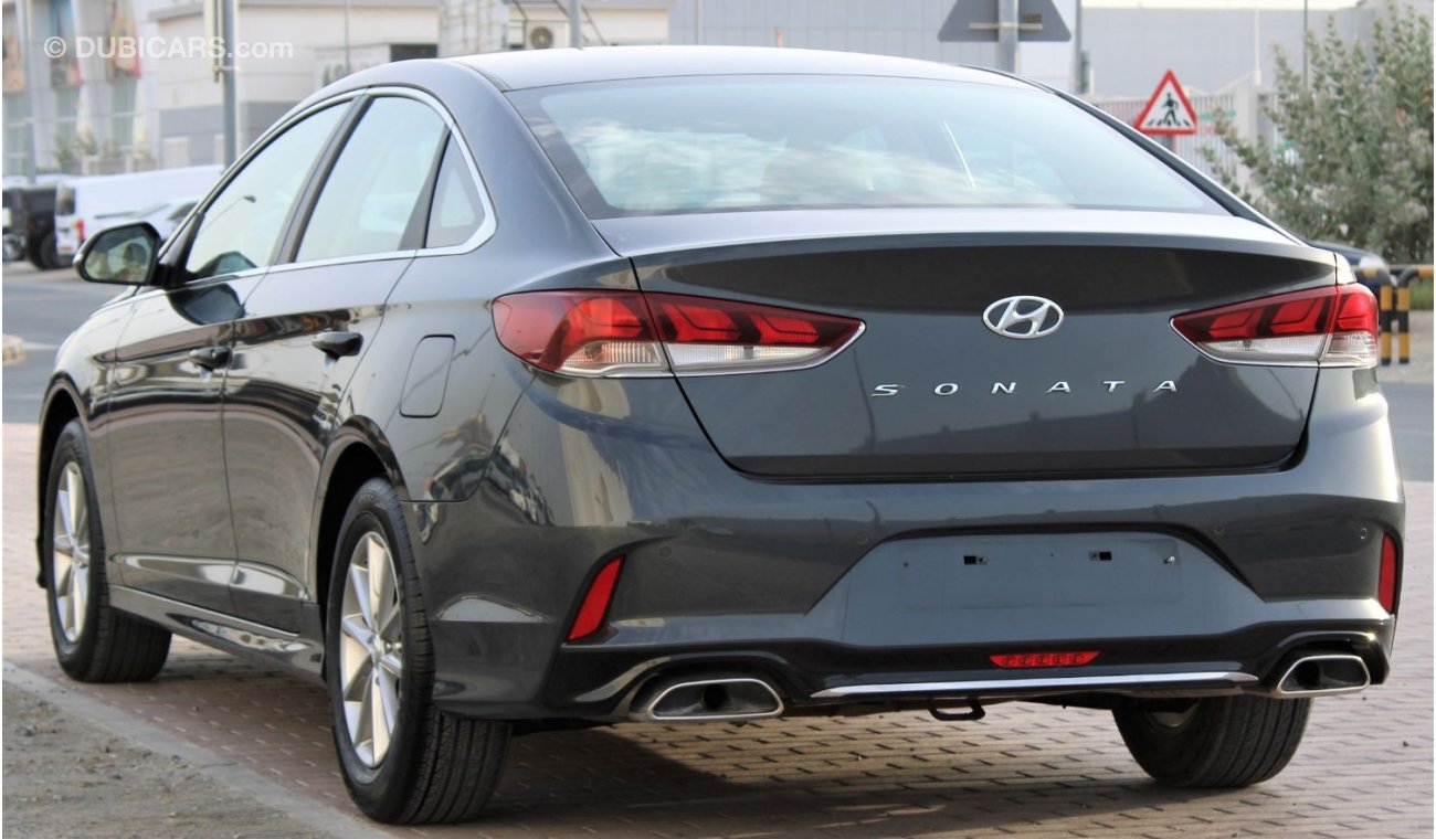 Hyundai Sonata Hyundai Sonata 2019 GCC in excellent condition without accidents, very clean from inside and outside