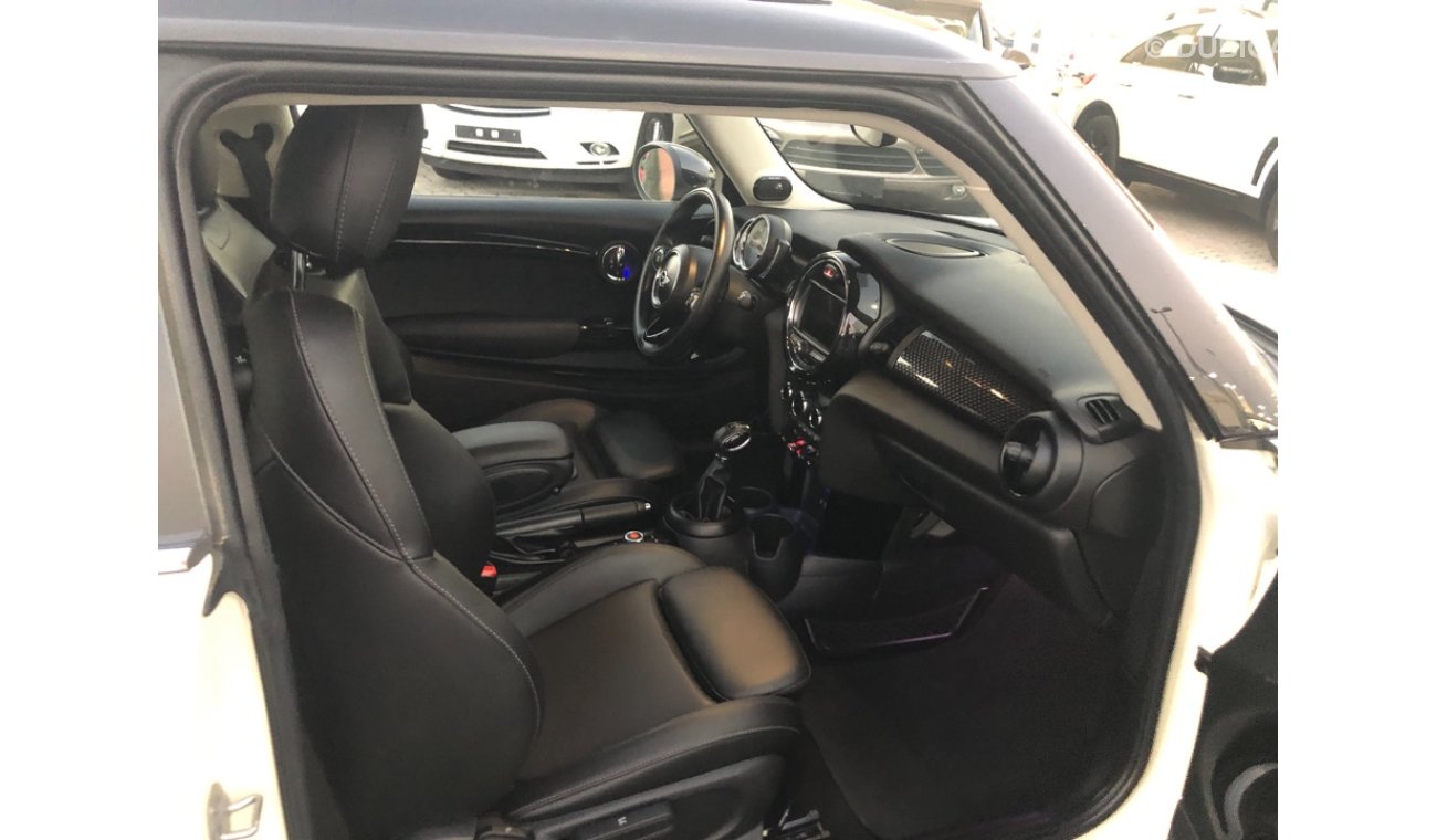 Mini Cooper S Mini copper S model 2018  car prefect condition full option low mileage panoramic roof leather s
