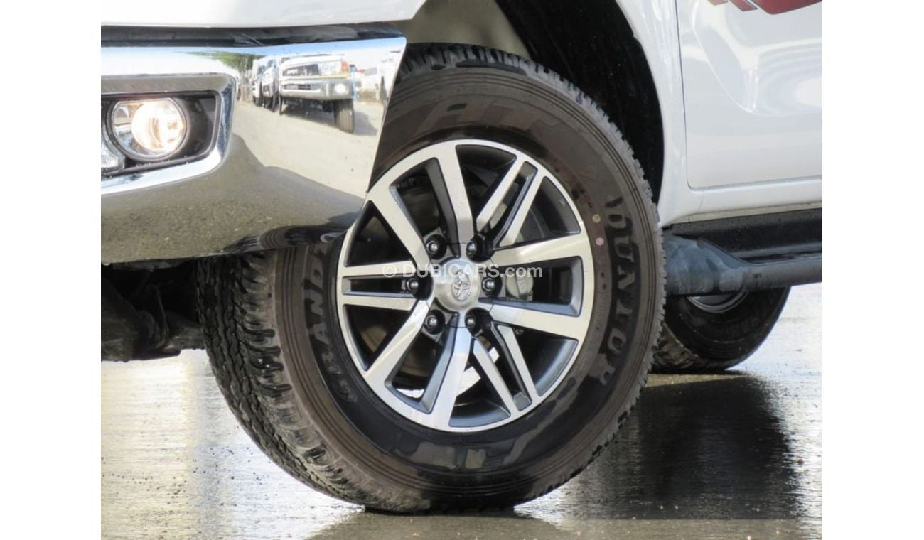 Toyota Hilux 2.4L Diesel 4WD DC SR5 Full Option