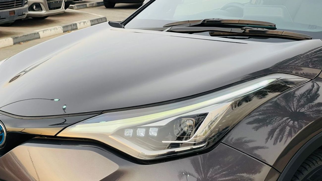 Toyota CHR HYBRID 1.8L ENGINE | RHD | 2020 | 360 VIEW CAMERA | ELECTRIC HEATED SEATS | 2WD
