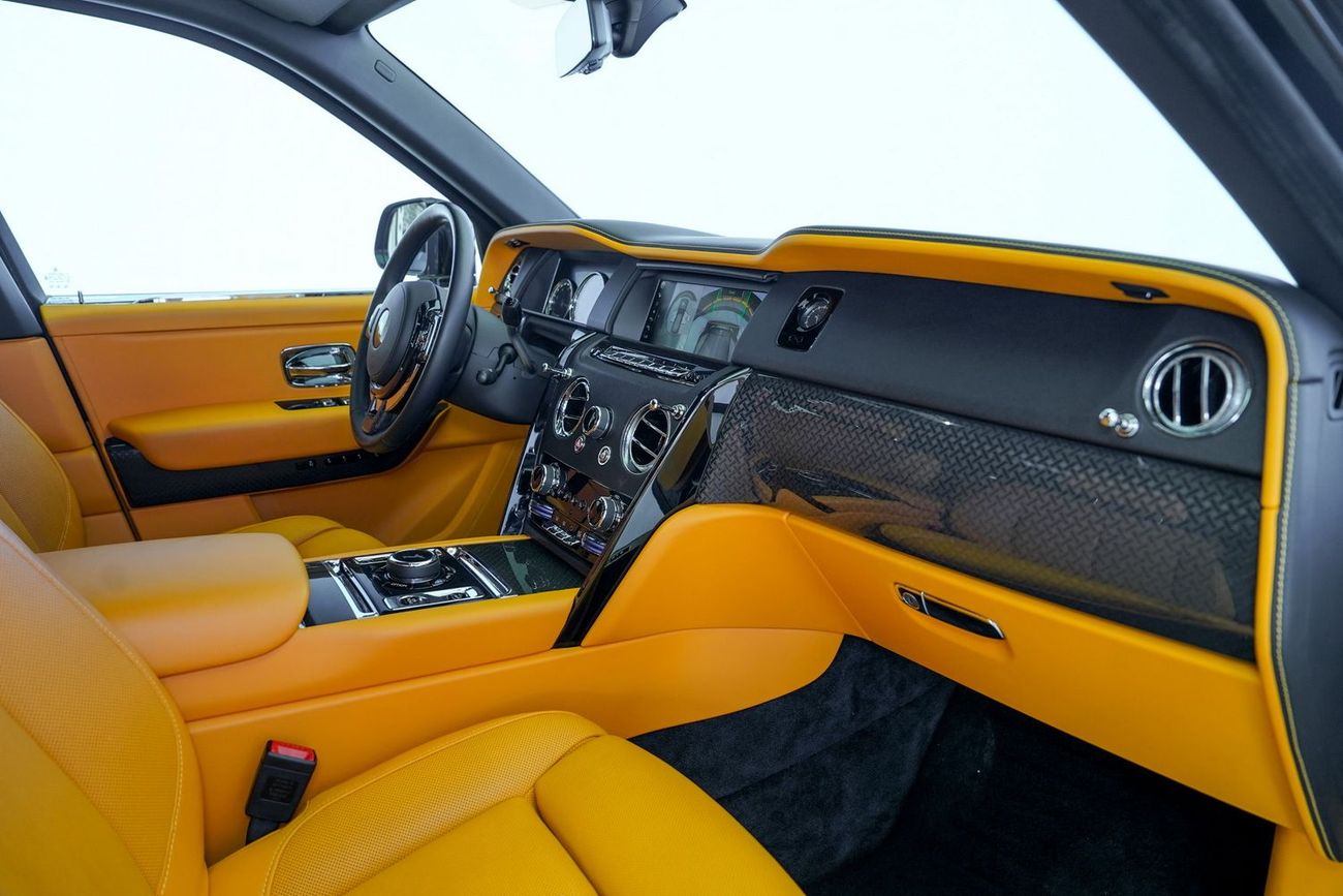 Rolls-Royce Cullinan BLACK BADGE