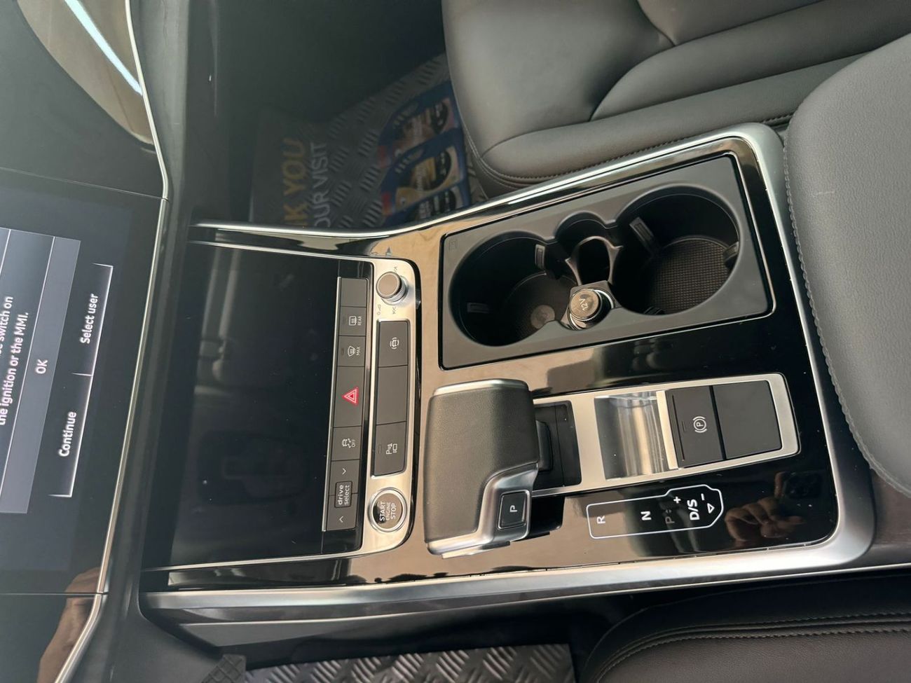 Audi Q7 AUDI Q7 - WITH NUMBER PLAT IN DUBAI