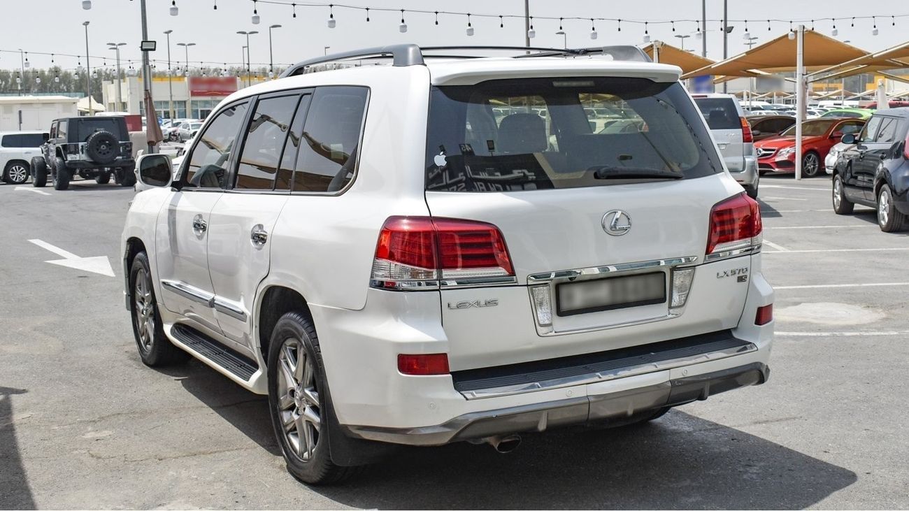 Lexus LX 570 S