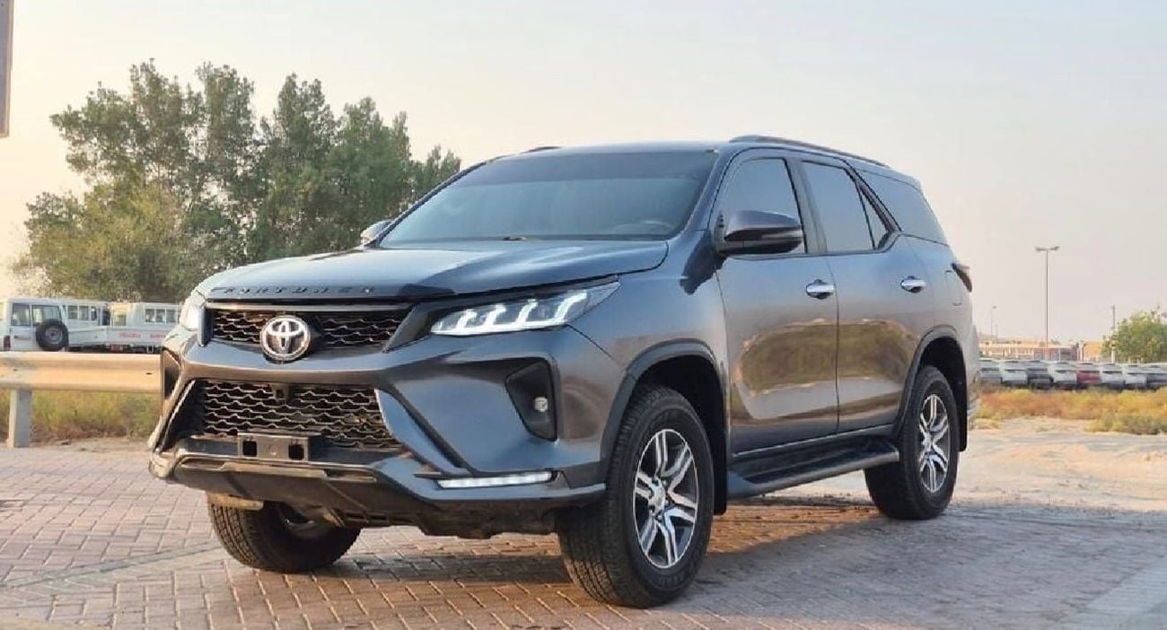 تويوتا فورتونر GXR 2020 Model Facelift To 2024 Shape V4 Very Clean and Perfect Condition