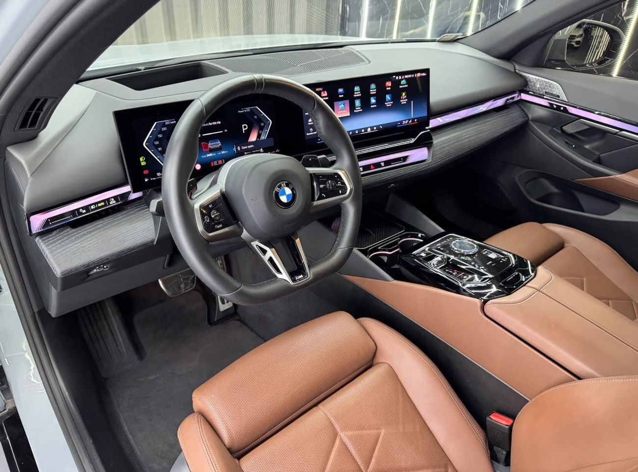 بي أم دبليو 530i M SPORT