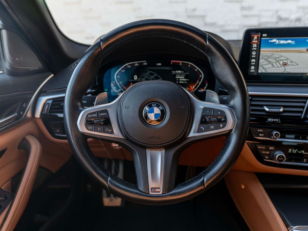 بي أم دبليو 520i M Sport Comfort 2.0L