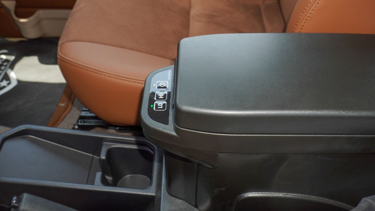 Toyota Land Cruiser 70 LX 4.0L V6 A/T