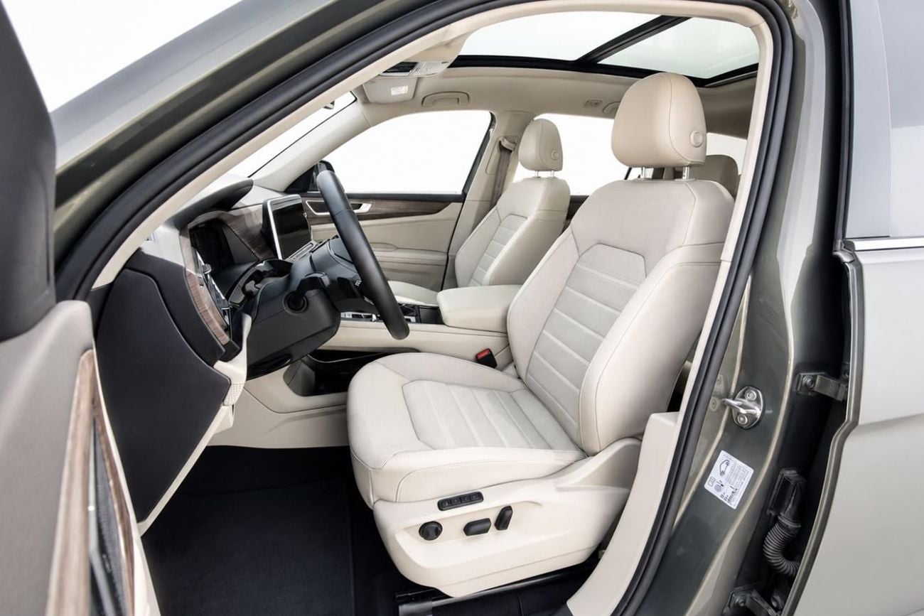 Volkswagen Teramont COMFORTLINE l Warranty & Service Contract | AED 2,659 / Monthly