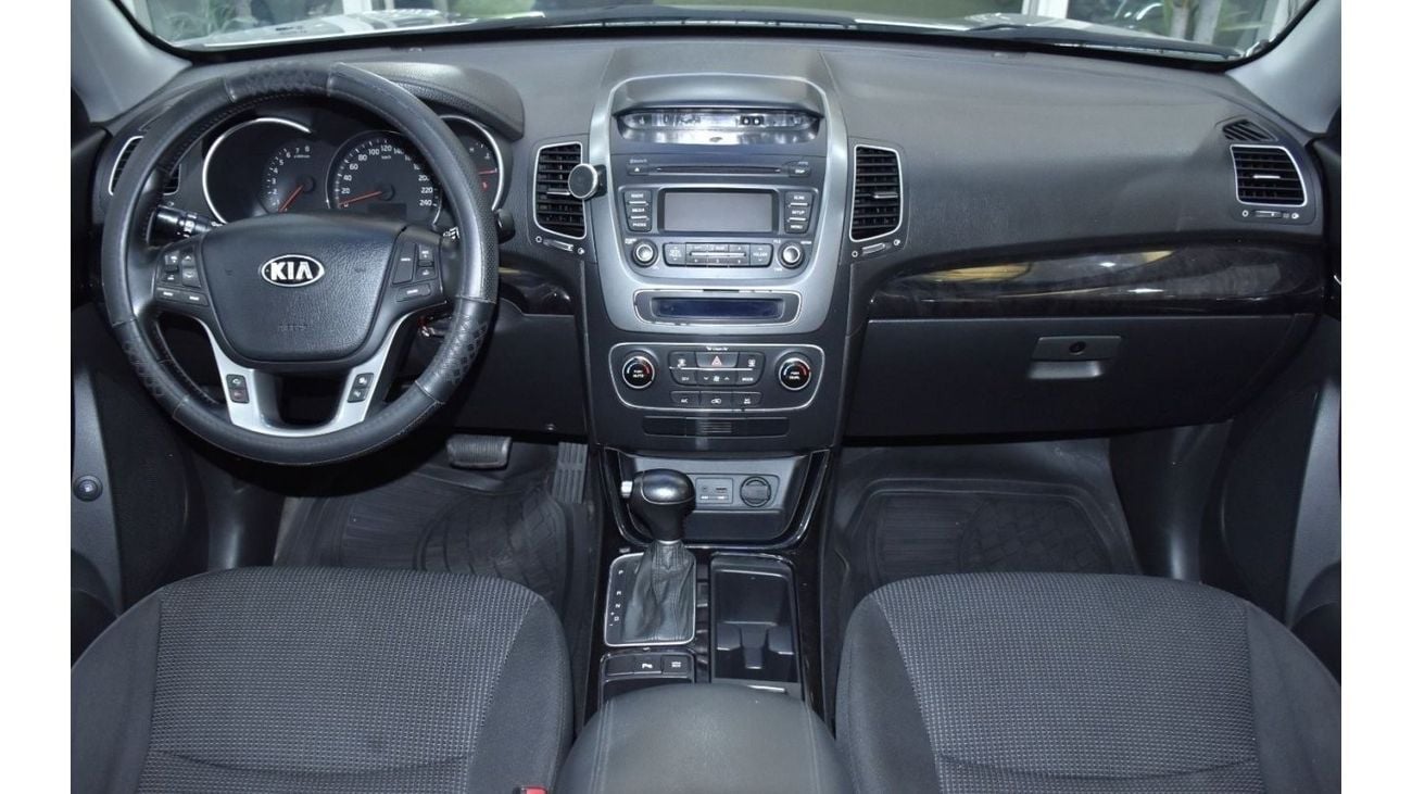 Kia Sorento EXCELLENT DEAL for our KIA Sorento ( 2014 Model ) in Silver Color GCC Specs