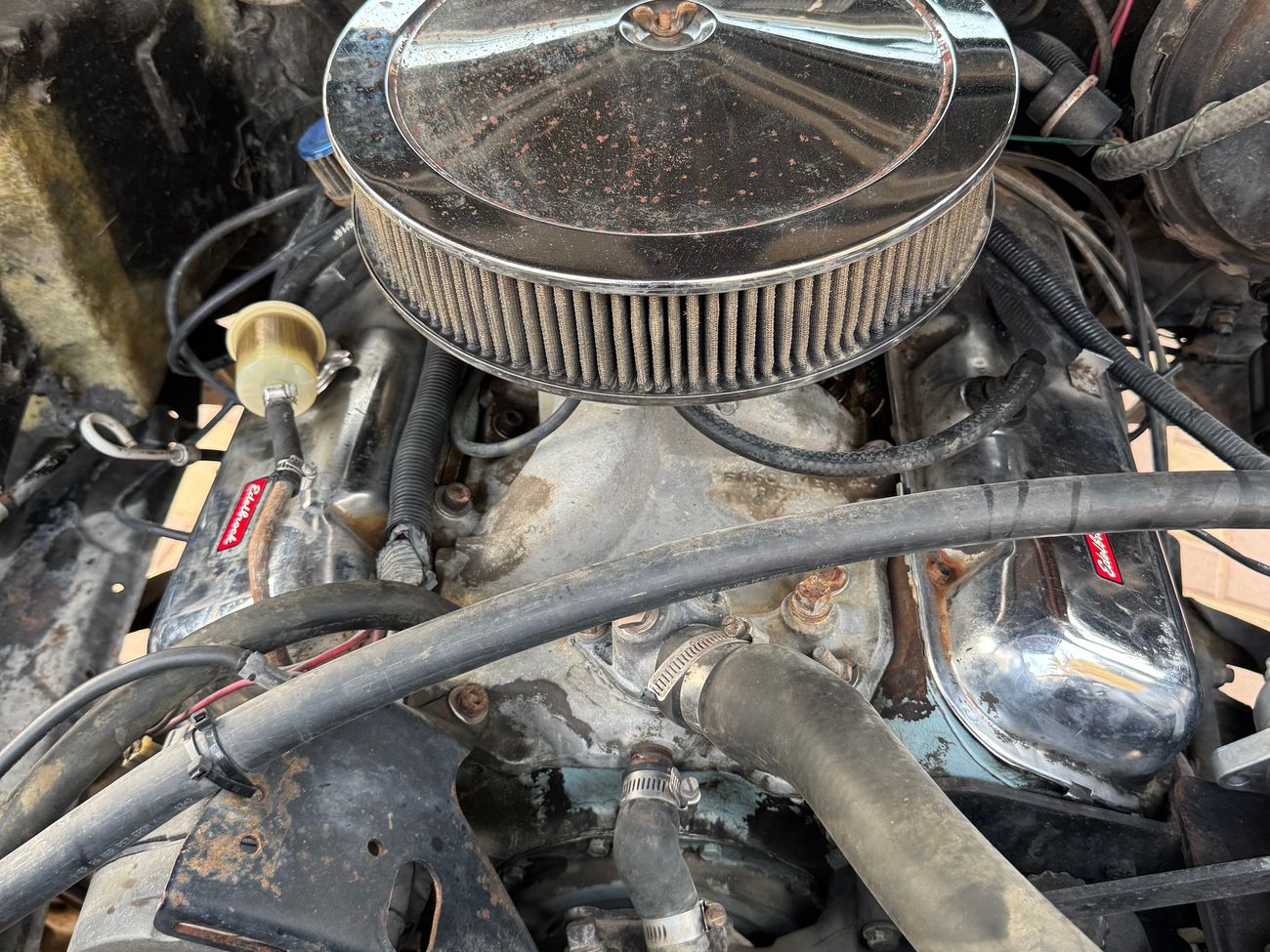 جي أم سي سييرا Classic Model C-1500 5.0L V8