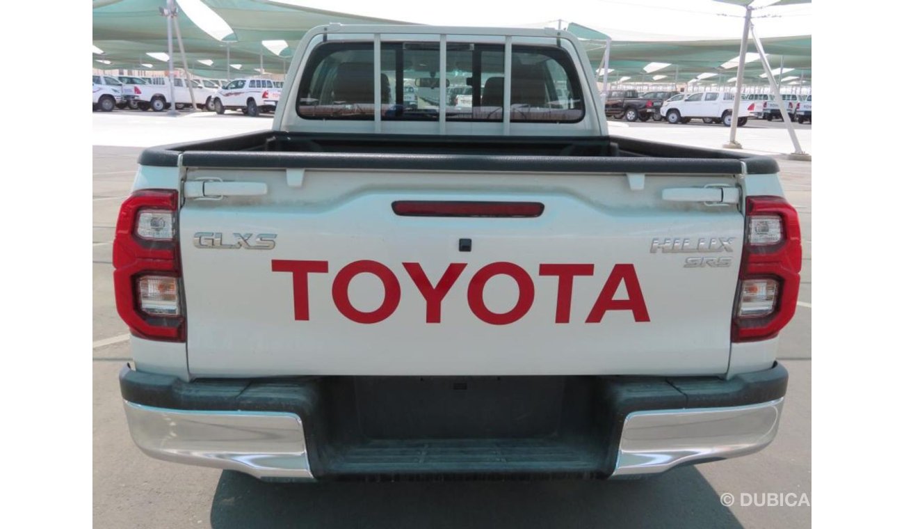 Toyota Hilux Pick Up SR5 4x4 2.7L Gasoline Full Option with Key