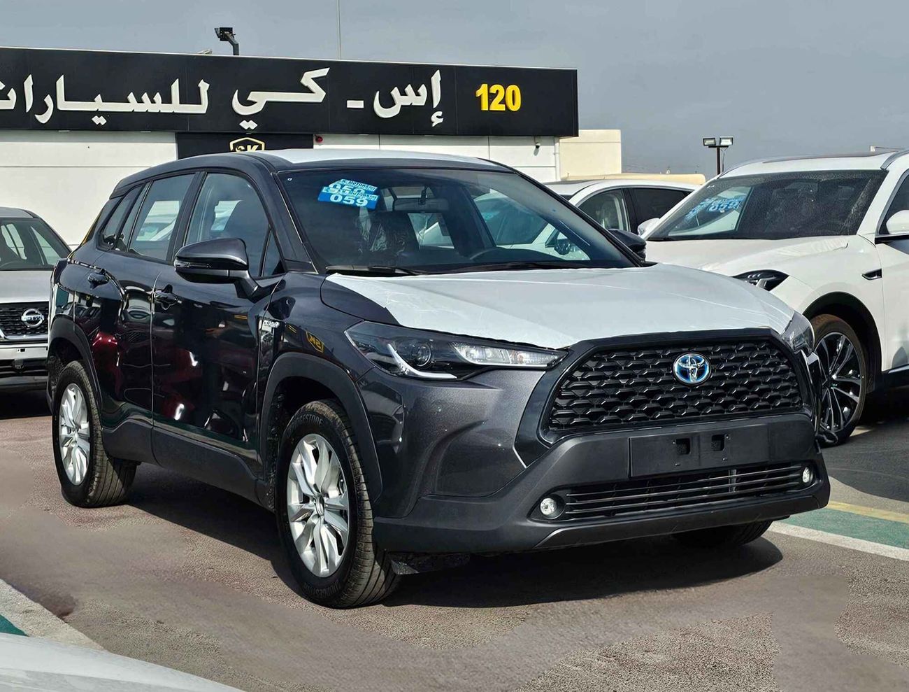 Toyota Corolla Cross 1.8L Hybrid, Leather Seats / SPECIAL OFFER