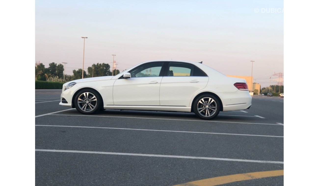 Mercedes-Benz E 250 MODEL 2015 GCCCAR PERFECT CONDITION FULL ORIGINAL PAINT FULL OPTION PANORAMIC ROOF LEATHER SEATS NAV