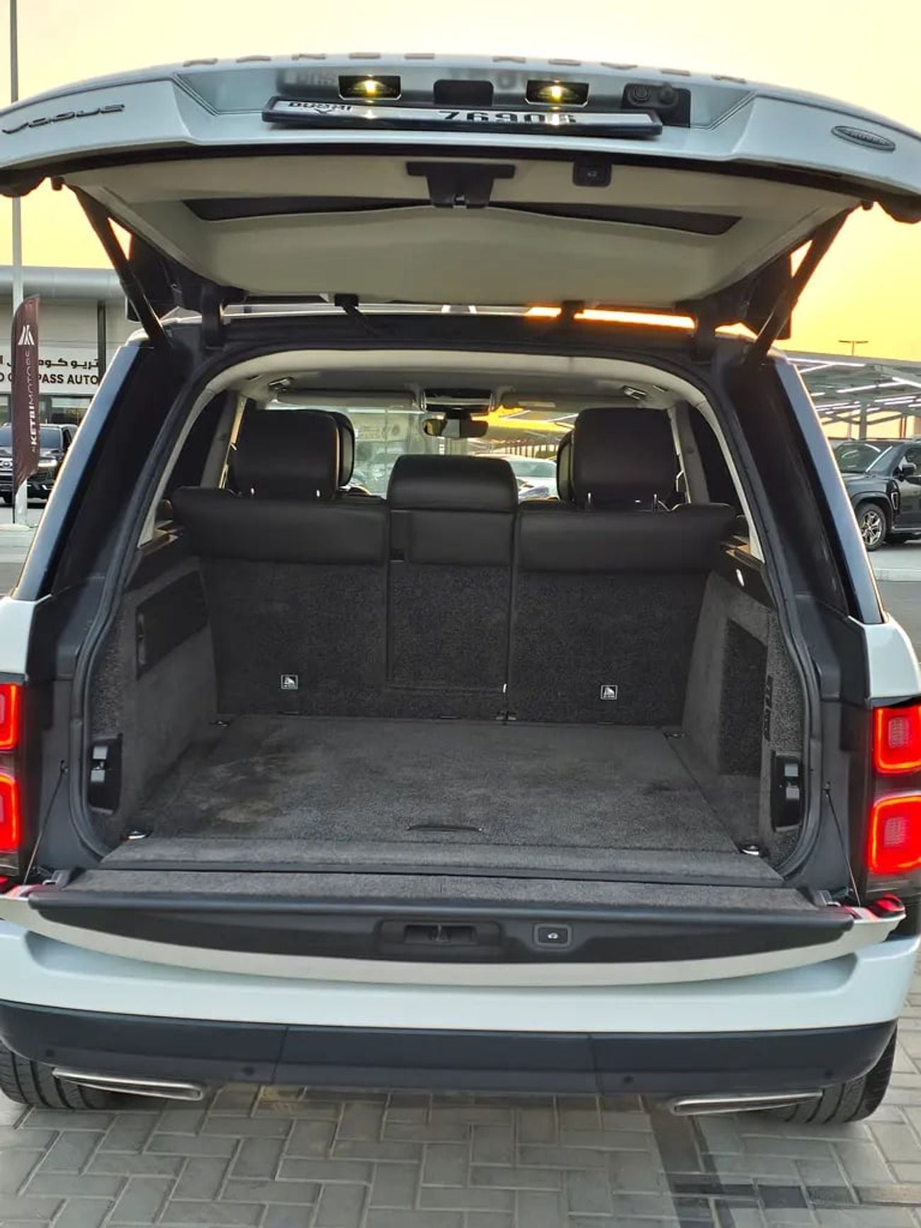 Land Rover Range Rover HSE European Specs