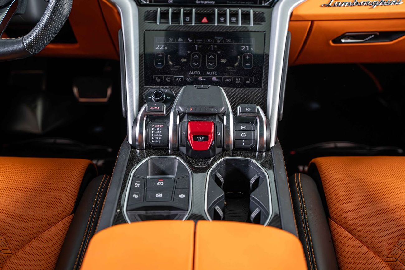 Lamborghini Urus STD 4.0T V8 Mansory Kit-Chopped Carbon Fiber Exterior-Performance Exhaust System-4 VIP Seats