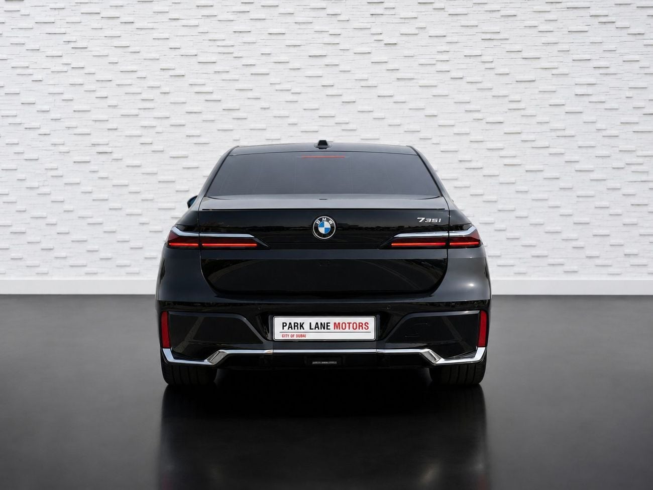 بي أم دبليو 735i M SPORT INDIVIDUAL