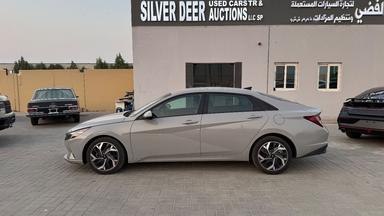 Hyundai Elantra 2.0L Comfort SE 2.0L