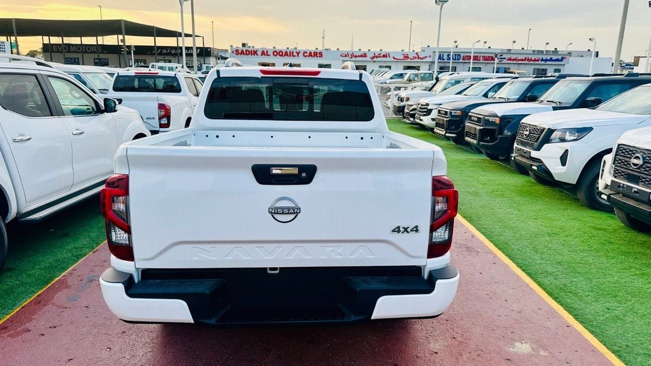 Nissan Navara NISSAN NAVAR LE PLUS  2.5L DC DSL 4WD A/T