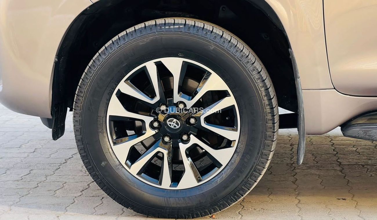 Toyota Prado 2016 FaceLifted 2021 Bronze 2.8L Diesel 4WD AT Sunroof + 7 Leather Electric Seats Premium Condition