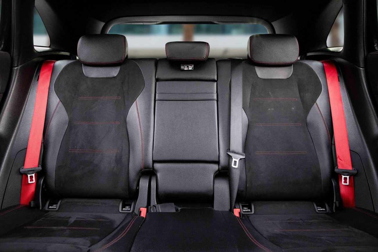 مرسيدس بنز GLA 220 GLA35 AMG 4matic | 3,016 P.M | 0% Downpayment | GLA 35 AMG | Super Low Mileage!