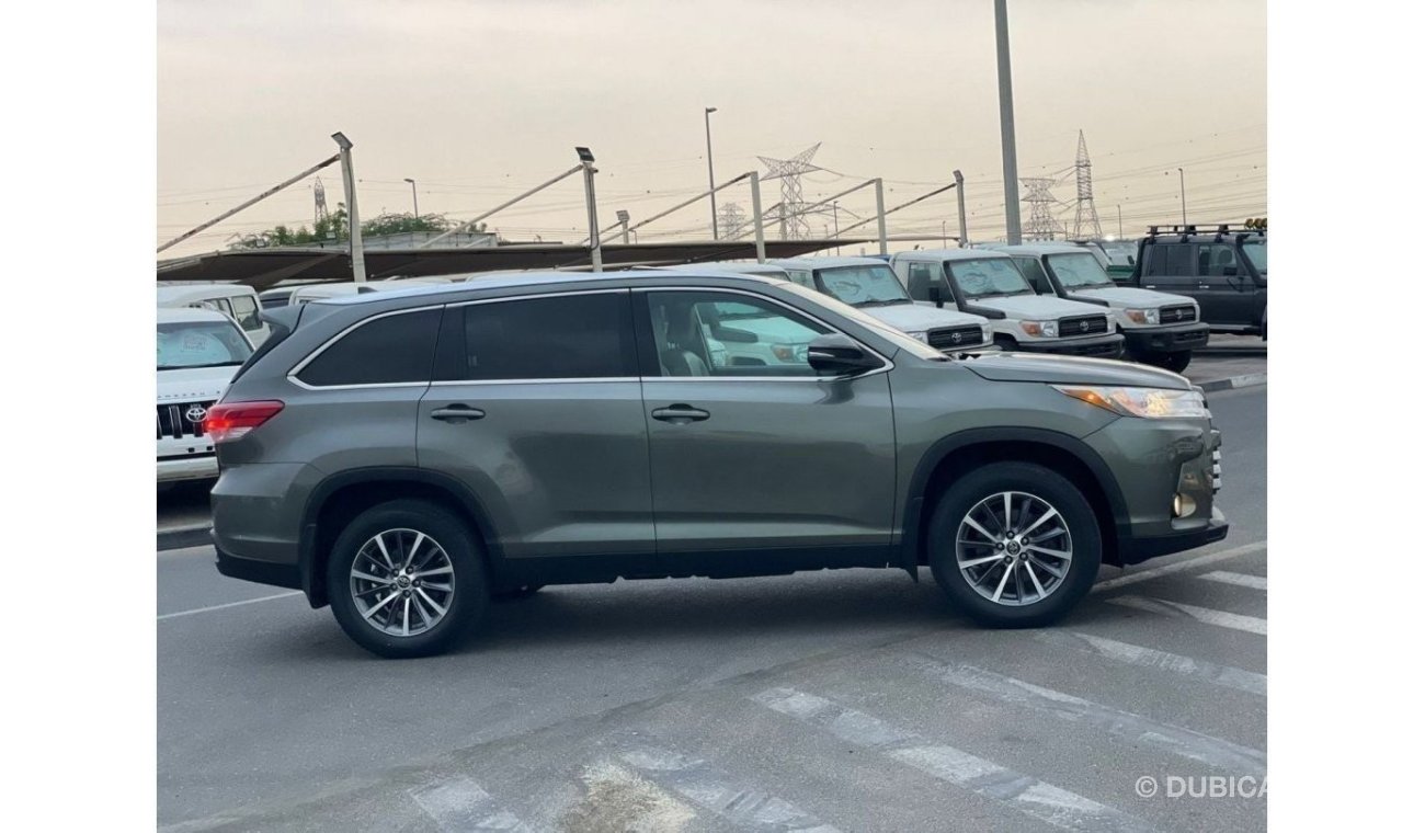 Toyota Highlander 2019 Toyota Highlander XLE AWD 4X4 3.5L V6 - FULL OPTION  - UAE PASS