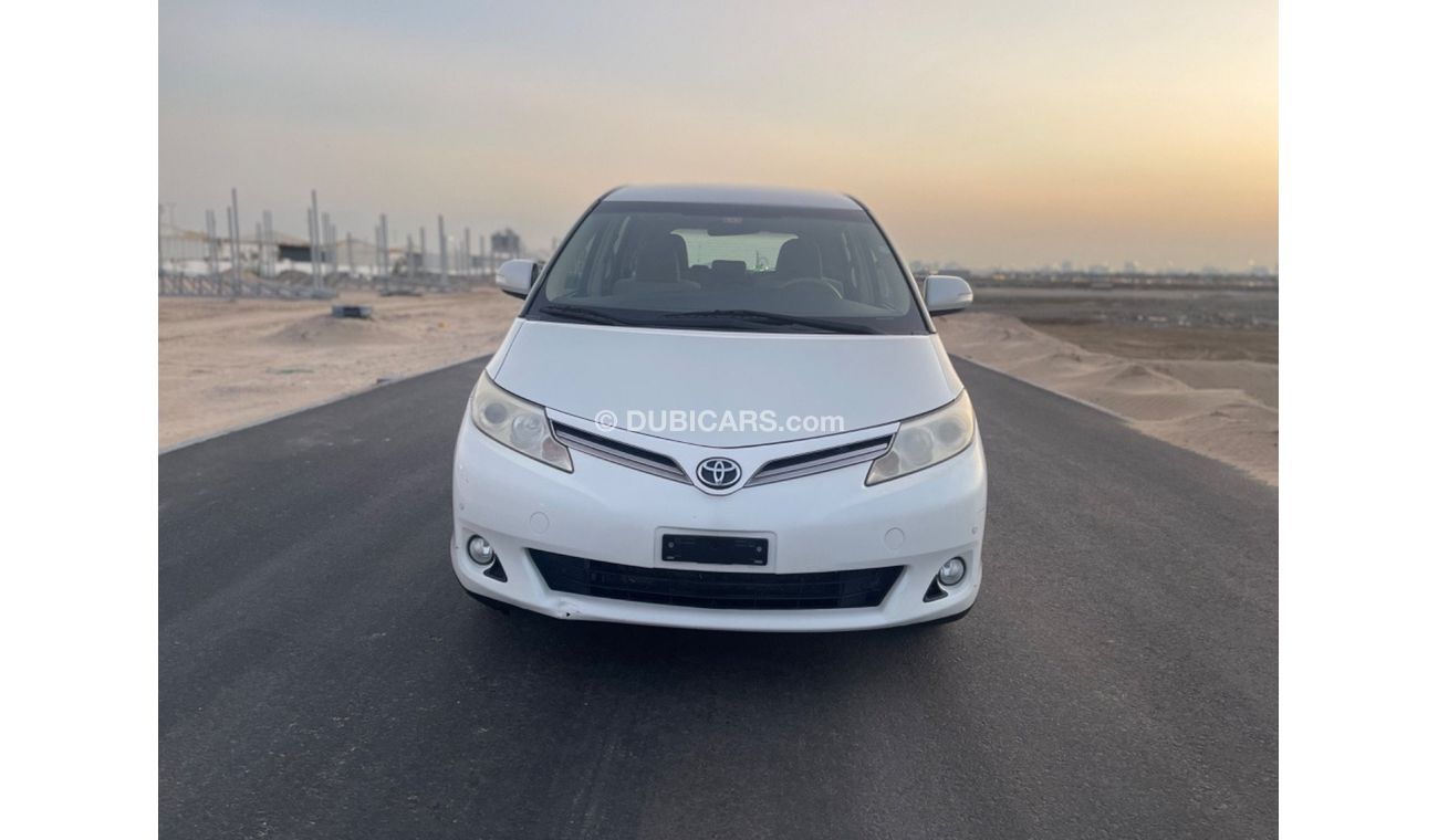Toyota Previa SE Toyota previa 2015 GCC
