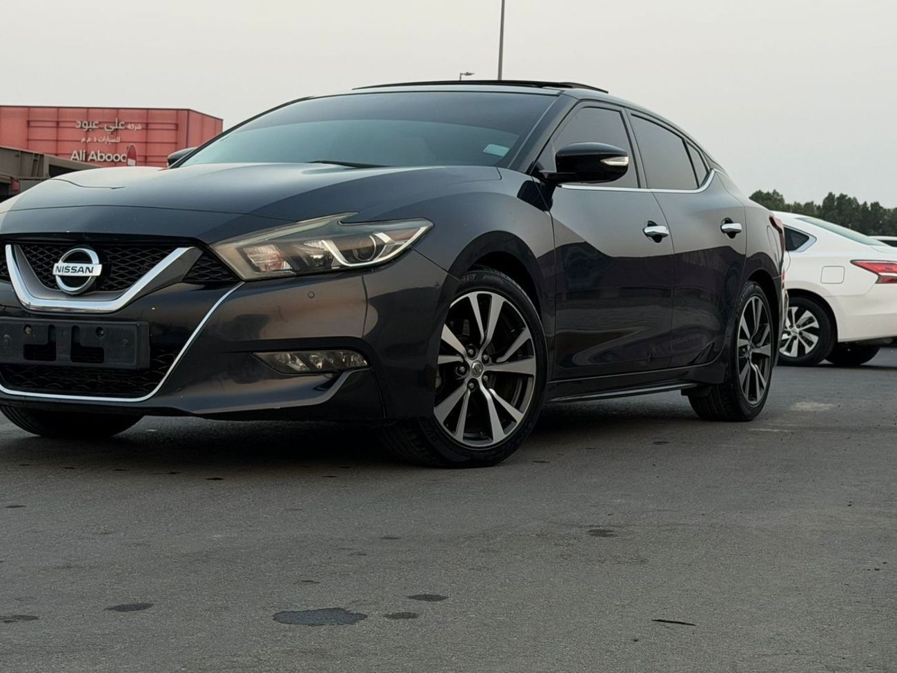 Nissan Maxima SV 3.5L Luxury and top condition