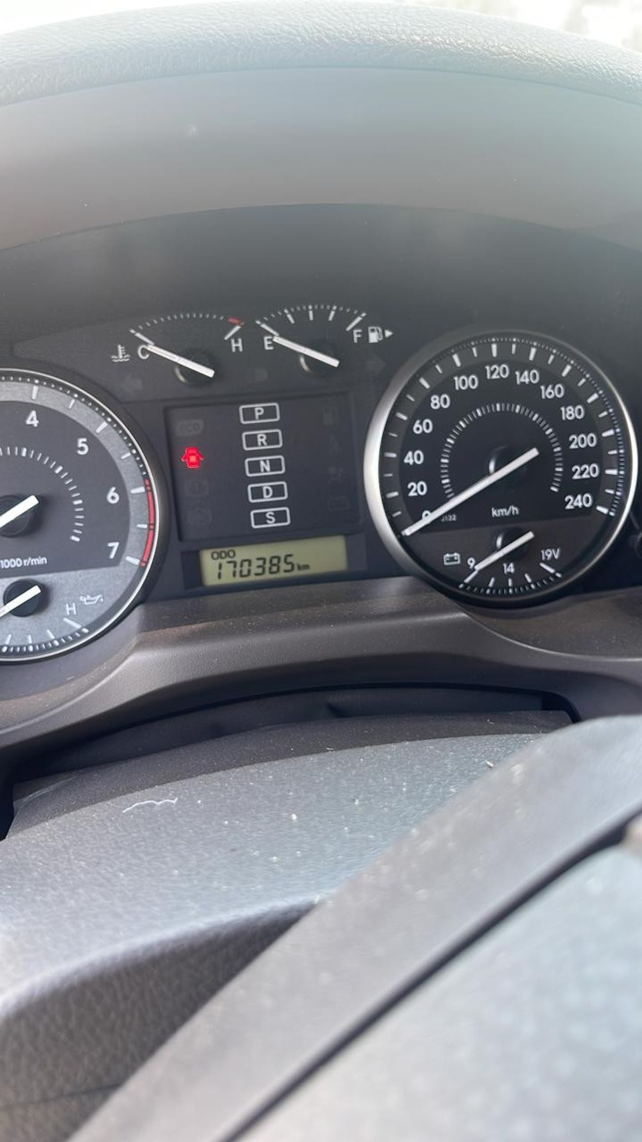 تويوتا لاند كروزر VXR