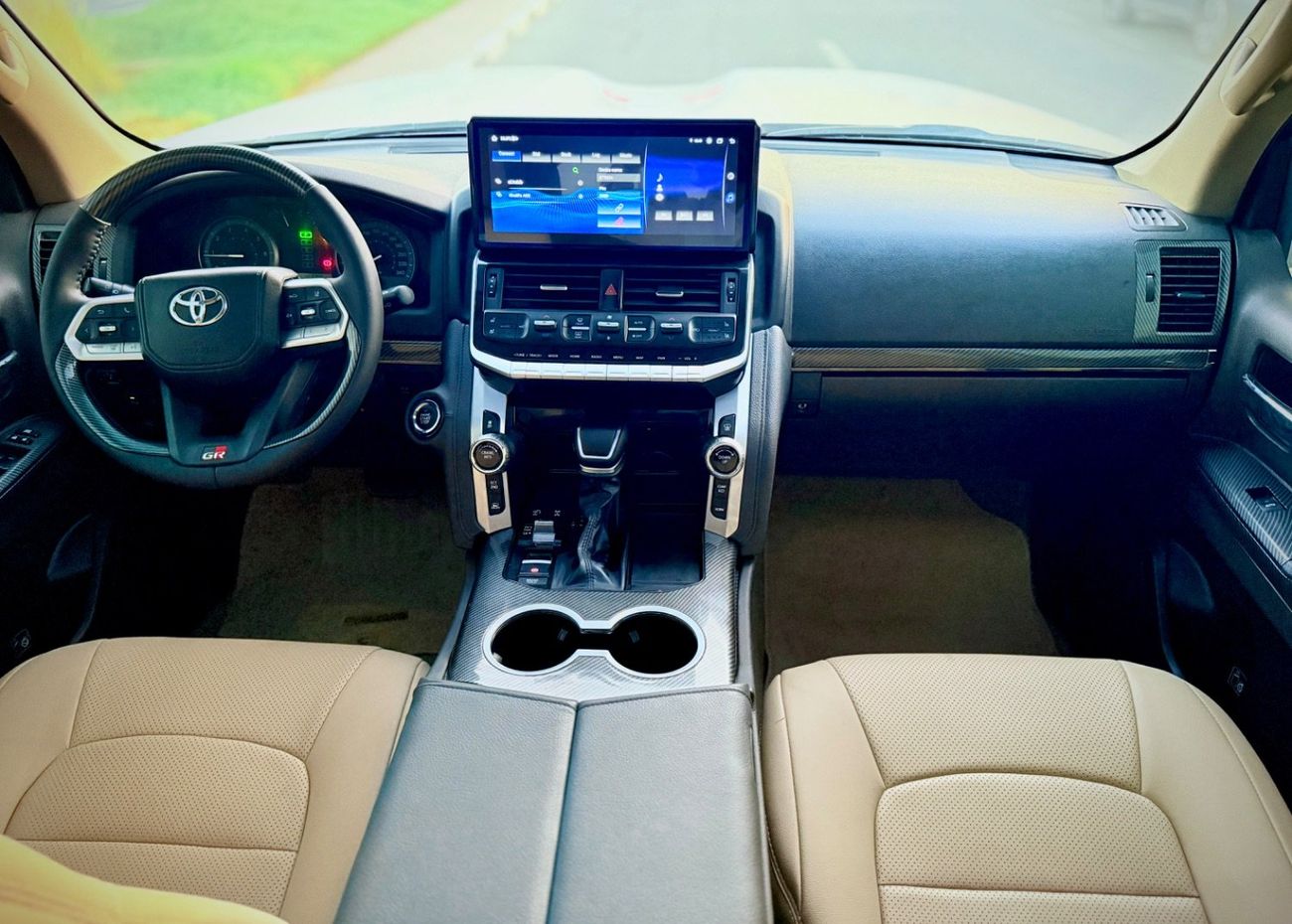 تويوتا لاند كروزر 2009 FACELIFTED 2025 WITH INTERIOR AND EXTERIOR FULL OPTION V6 GCC SPECIFICATION