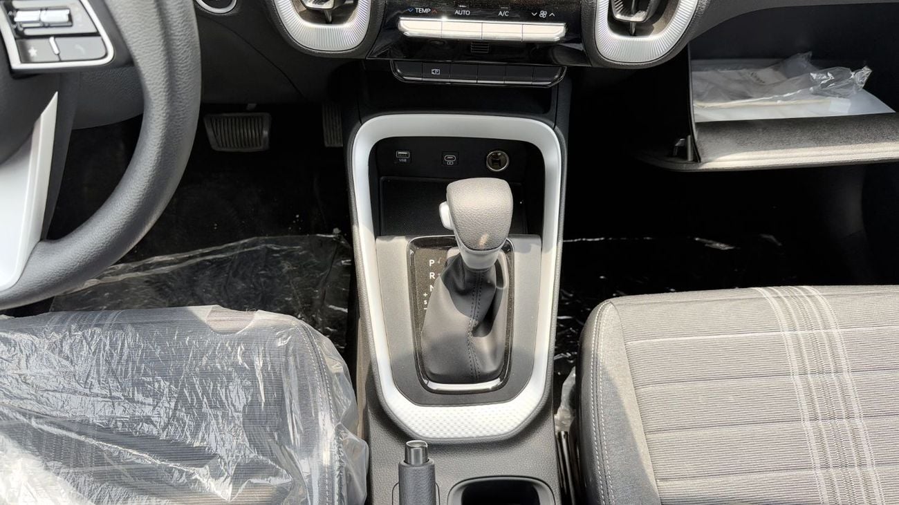 كيا سونیٹ Kia Sonet Kia Sonet 1.5L Petrol FWD 2025YM